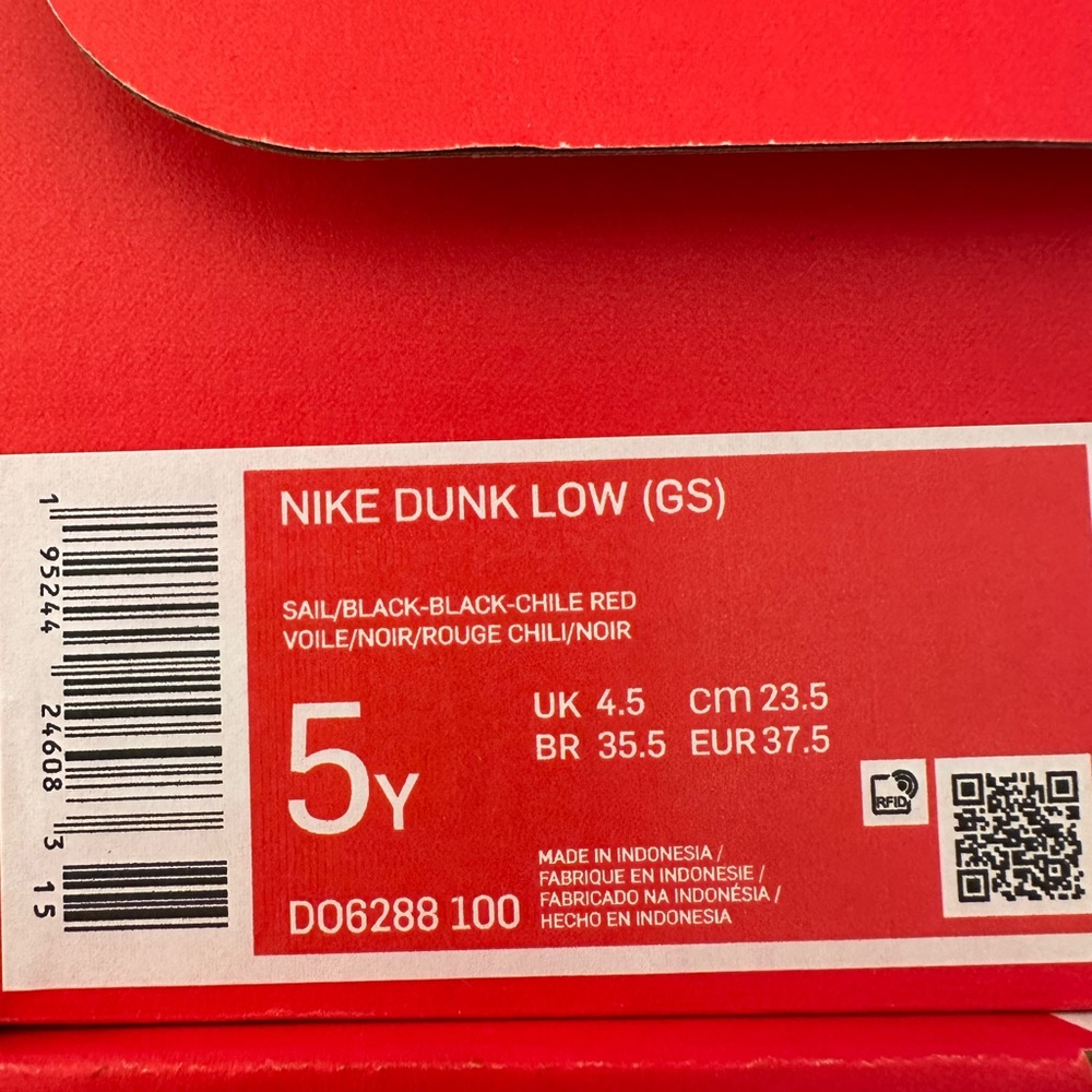 Nike Dunk Low GS | 75th Anniversary Chicago - Picture 7 of 7
